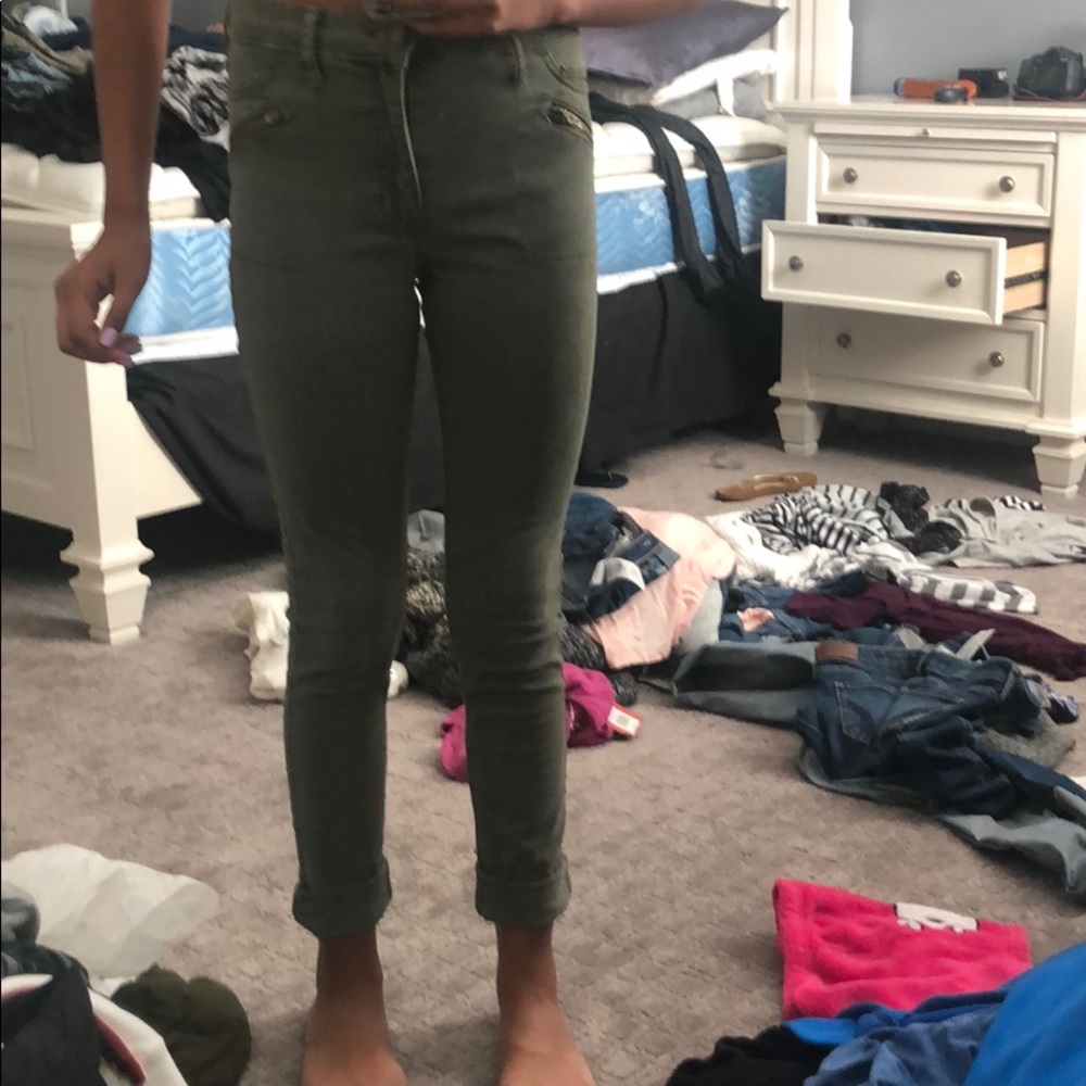 NWOT Hollister Green Jeans’